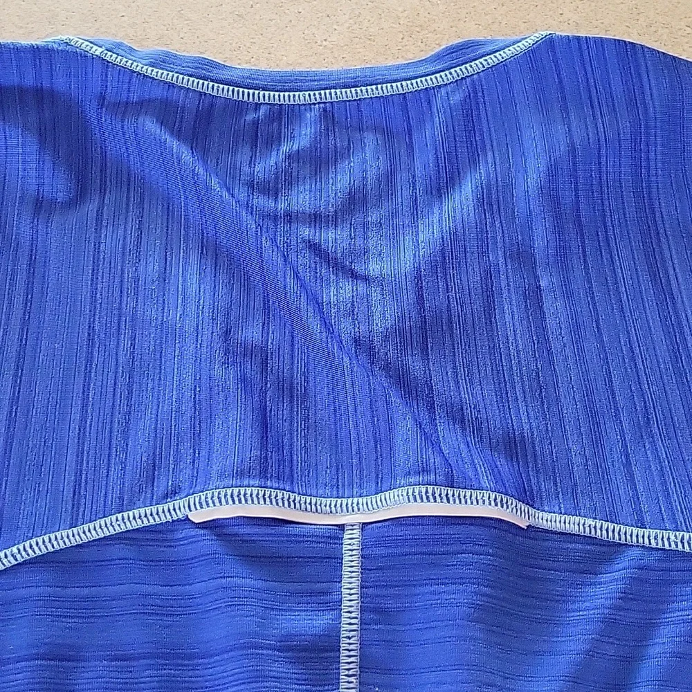 Athleta Performance Top - Picture 5 of 8
